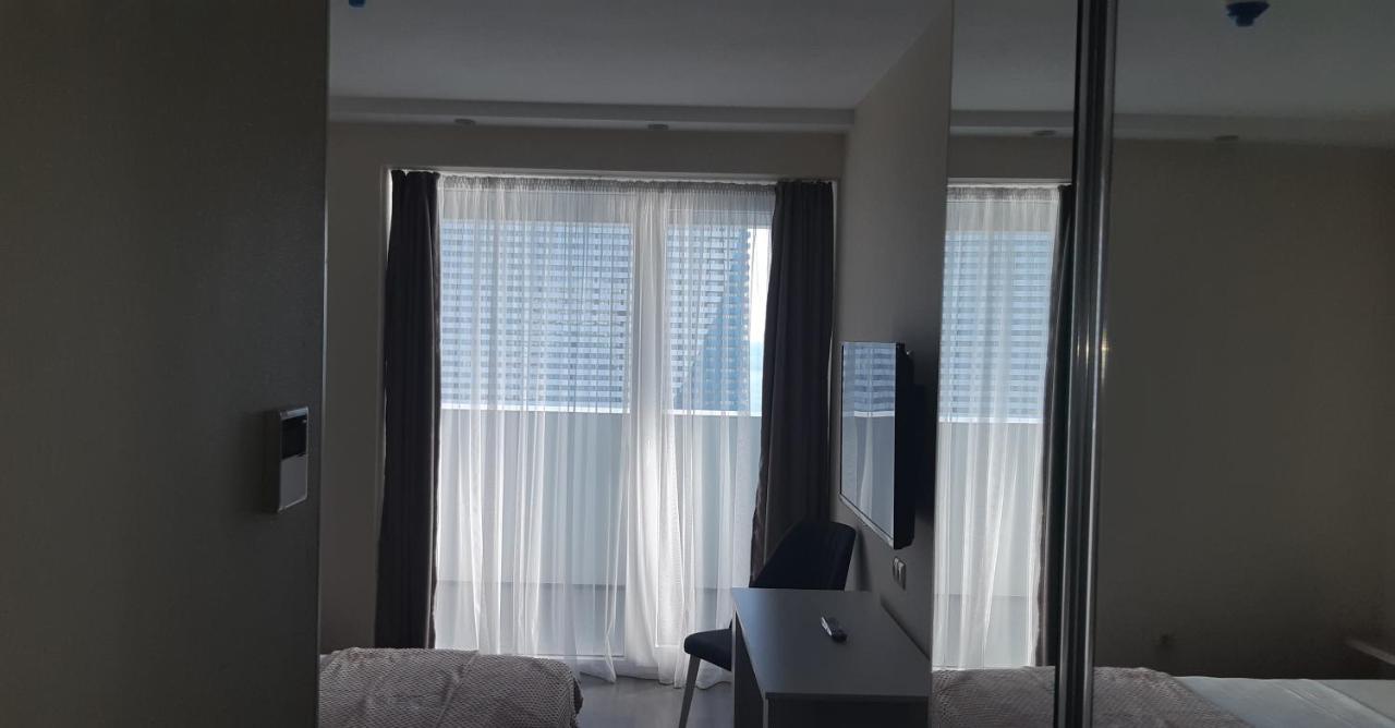 Alliance Palace Sea View Apartment Batumi Exterior photo
