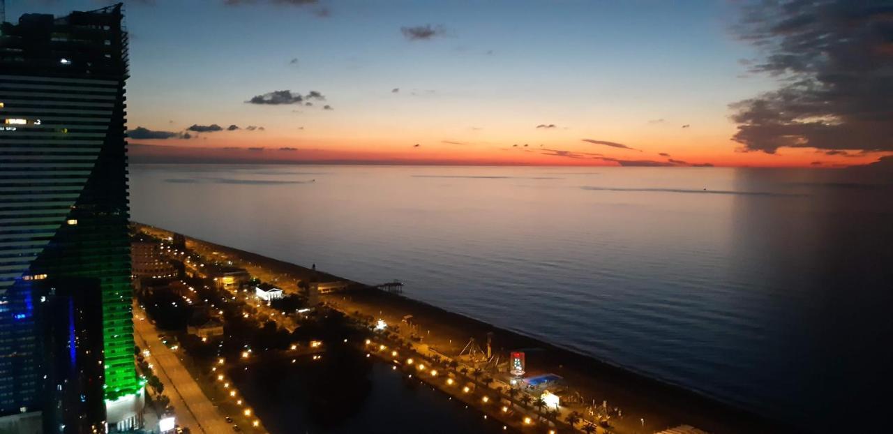Alliance Palace Sea View Apartment Batumi Exterior photo